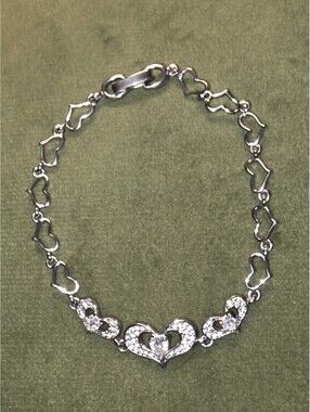 Silver Plated Heart Link Bracelet – 7 Inches